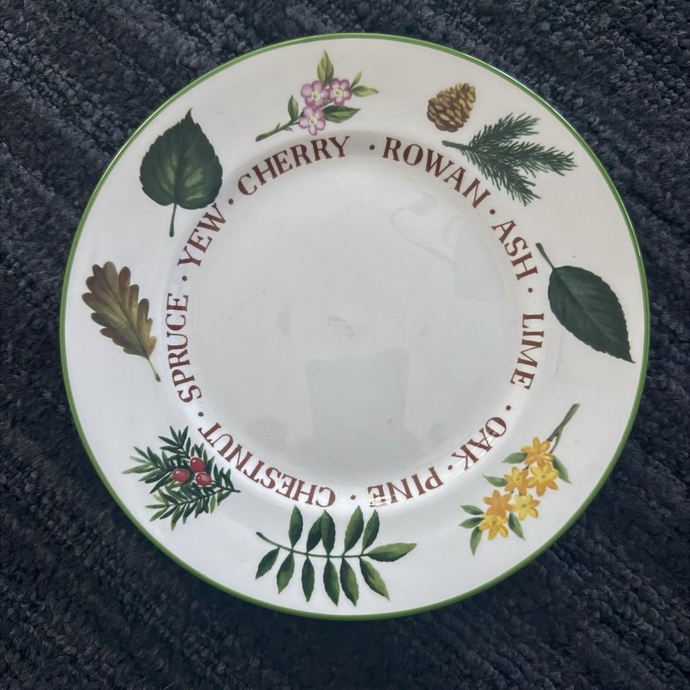 The National Trust ENGLISH TREES 8.25" Plate Salad Dessert Fauna Nature Forest‎